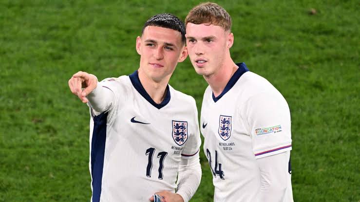 Cole Palmer and Phil Foden